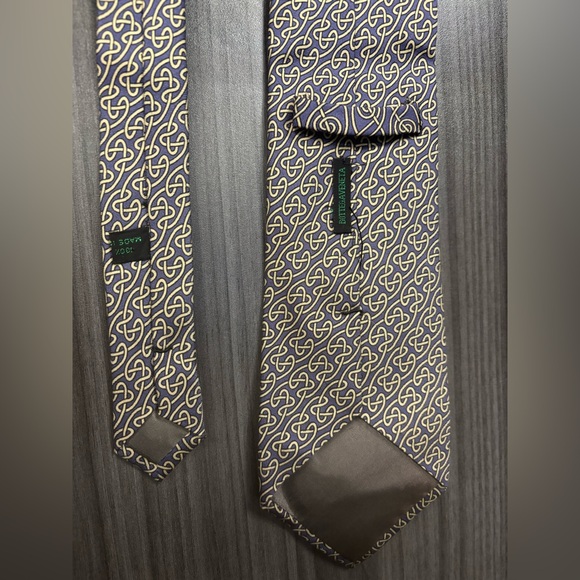 Bottega Veneta Black and Gold Men's Tie - Picture 3 of 3